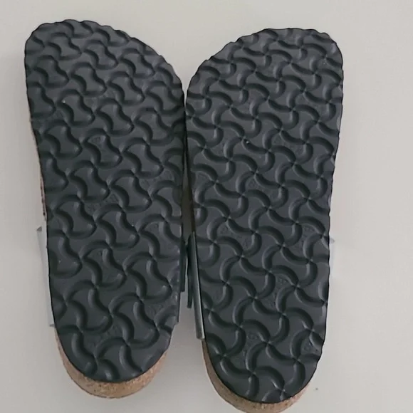 Birkenstock Gizeh Silver Thong Sandals Size 39/8 - Picture 8 of 10